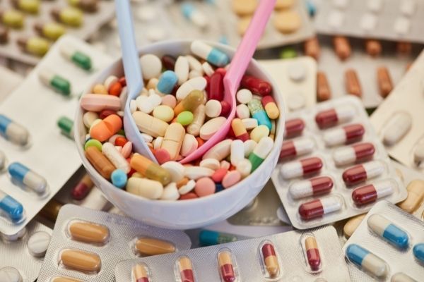 Các loại thuốc trong nhóm kháng viêm steroid thường được sử dụng như thế nào?
