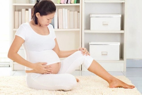 Tại sao nghỉ ngơi và thư giãn là cách hiệu quả giảm đau khớp háng khi mang thai?
