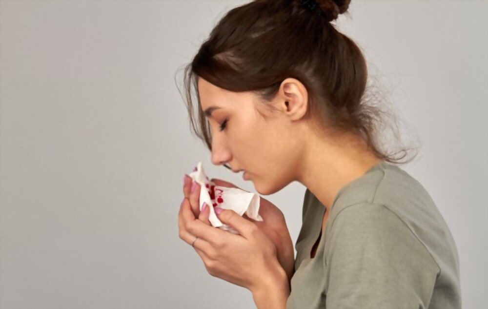 Chảy máu mũi có thể là một triệu chứng của bệnh gì?
