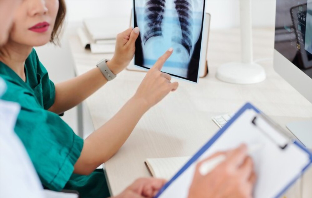 Làm thế nào để chẩn đoán ung thư phổi di căn tuyến thượng thận?
