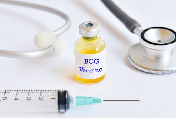 vắc-xin BCG và covid-19